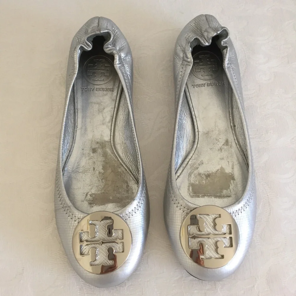 Tory Burch Reva Logo Silver Leather Ballet Flat